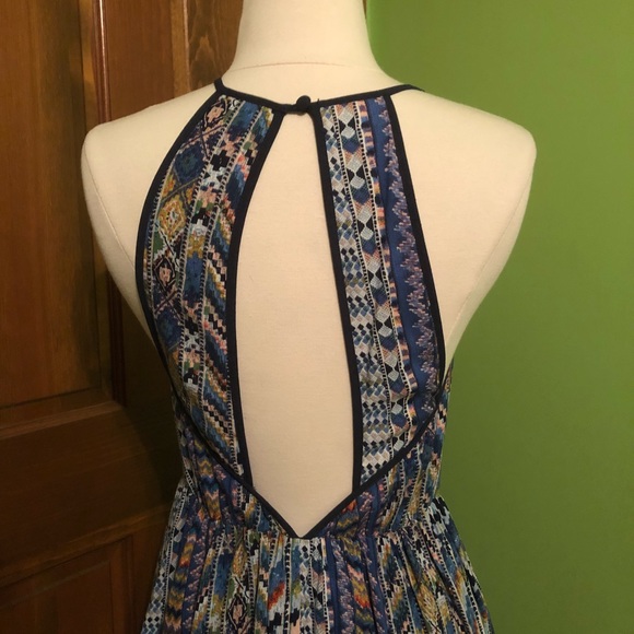 Pattern dress - Picture 3 of 3